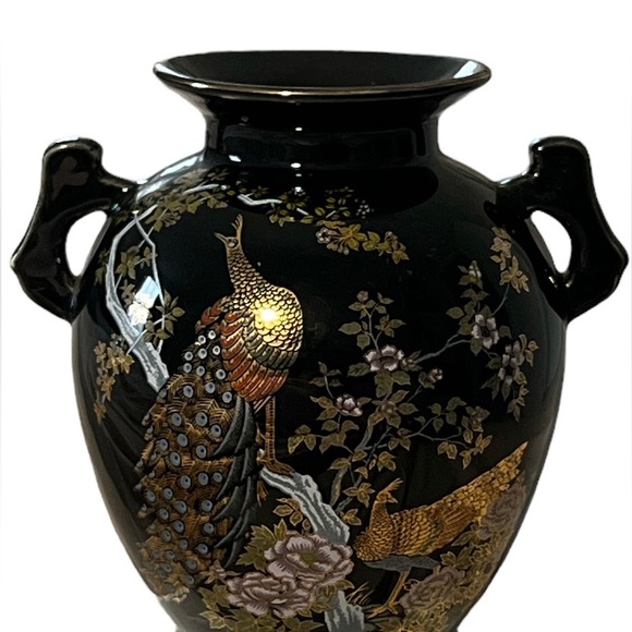 Japanese Vintage Black Gold Trimmed Peacock Vase BEAUTIFUL - Picture 1 of 11